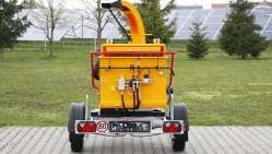 Štěpkovač na benzín s brzděným podvozkem LS 100/27 CB